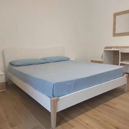 Alma House Apartman Tropea